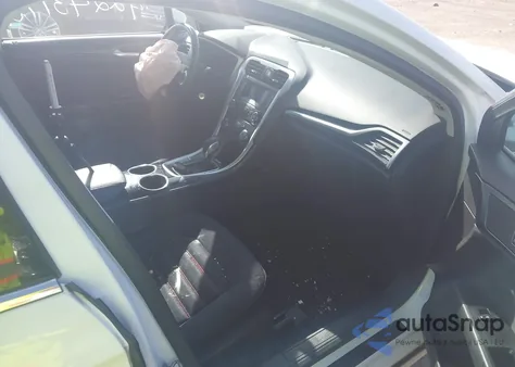 2013 Ford Fusion Se z USA, uszkodzony, nr VIN 3FA6P0HRXDR316588